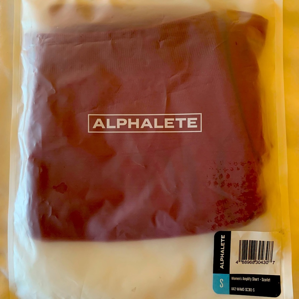 Alphalete women’s amplify shorts, scarlet red size small, brand new in bag